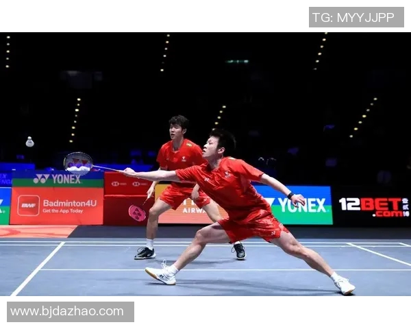 重庆羽毛球队在精英赛中的战术运用与表现分析