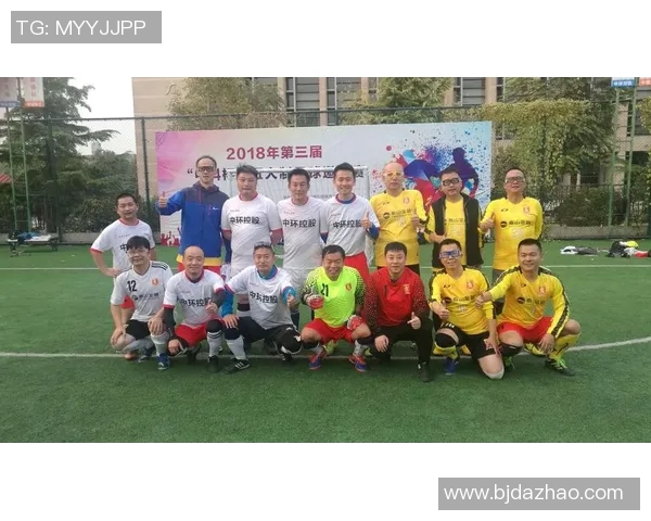 韩国十四号足球明星的崛起与荣耀背后的故事与奋斗历程